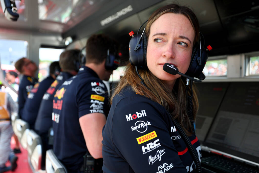 IMOLA, ITALY - MAY 17: Hannah Schmitz, Principal Strategy Engineer of Oracle Red Bull Racing on the pit wall during qualifying ahead of the F1 Grand Prix of Emilia-Romagna at Autodromo Internazionale Enzo e Dino Ferrari on May 17, 2025 in Imola, Italy. (Photo by Mark Thompson/Getty Images) // Getty Images / Red Bull Content Pool // SI202505170291 // Usage for editorial use only //
