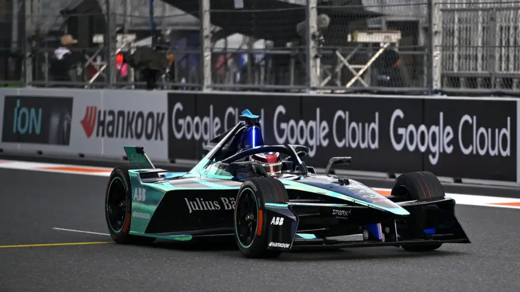 Maya Weug takes the GEN3 Evo for a spin during the 2026 Miami E-Prix