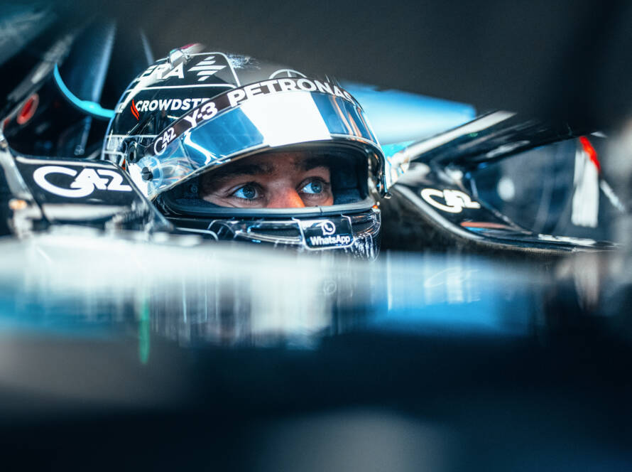 Mercedes FP1 Japanese GP - George Russell
