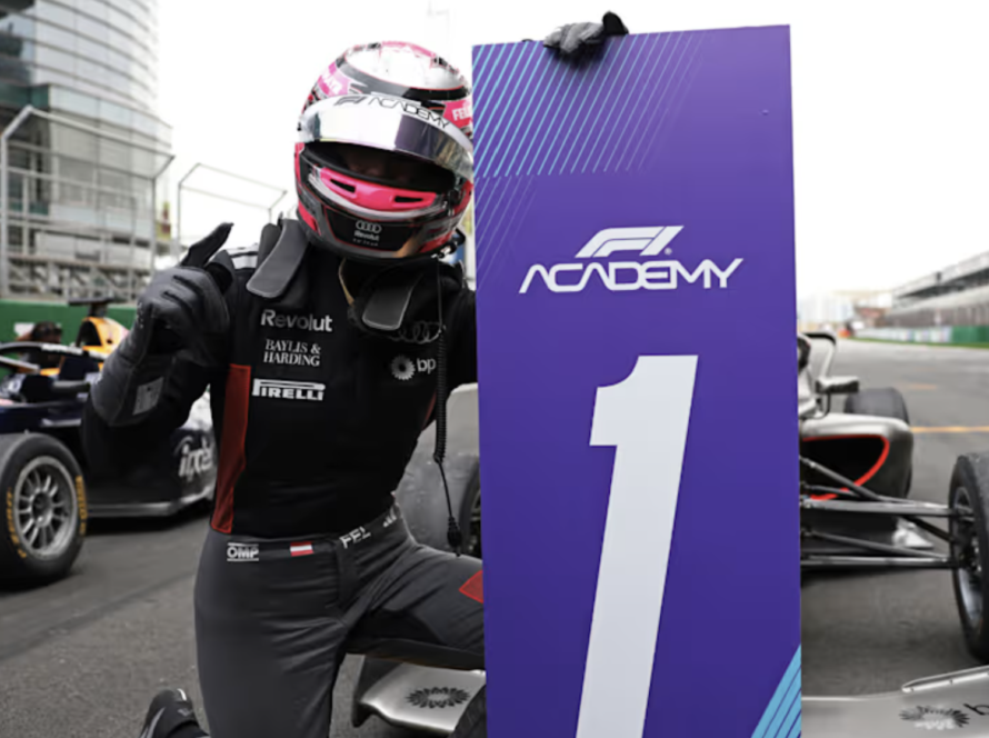 Felbermayr triumphs in F1 Academy opener