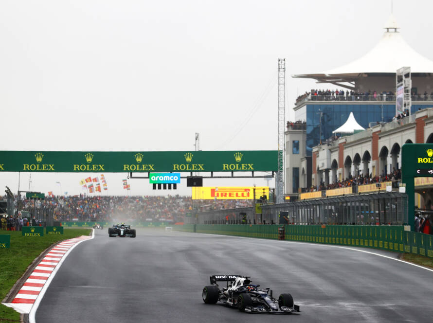 STANBUL, TURKEY - OCTOBER 10: Yuki Tsunoda of Japan driving the (22) Scuderia AlphaTauri AT02 Honda during the F1 Grand Prix of Turkey at Intercity Istanbul Park on October 10, 2021 in Istanbul, Turkey. (Photo by Bryn Lennon/Getty Images) // Getty Images / Red Bull Content Pool // SI202110100817 // Usage for editorial use only //