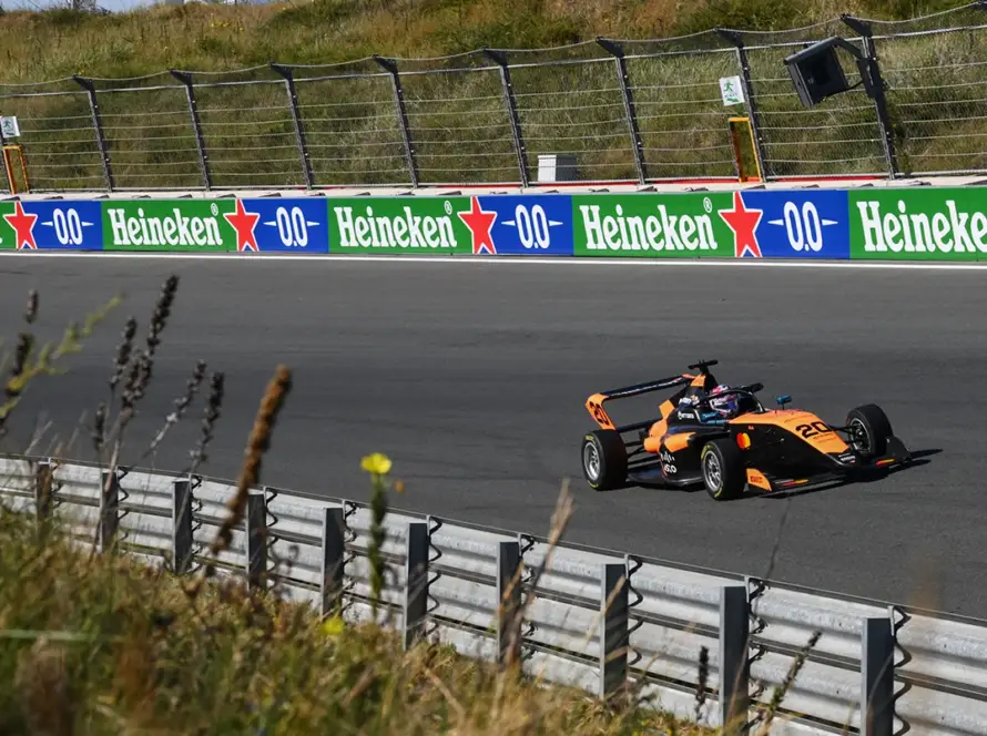 We head into the second half of the season with the F1 Academy practice race at Zandvoort.